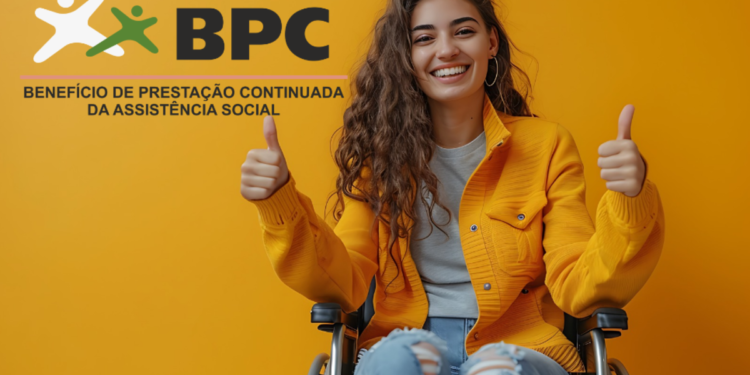 Jovem cadeirante vibrando com Benefício de Prestação Continuada BPC.