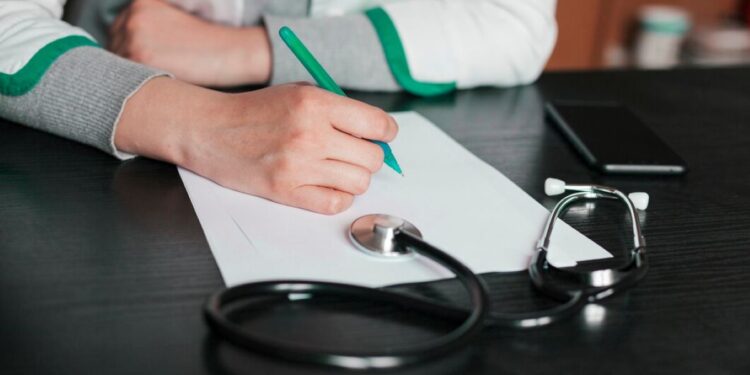 Saiba detalhes da perícia médica do INSS. Imagem: Freepik