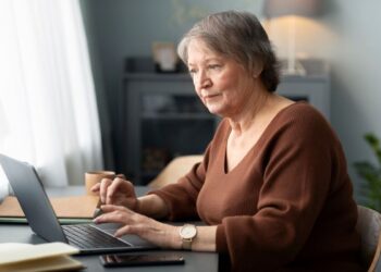 Saiba também quem pode solicitar a CTC. Imagem: Freepik