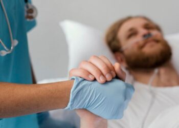 Saiba como dar entrada no INSS após cirurgia. Imagem: Freepik