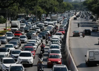 Governo lança programa de CNH gratuita