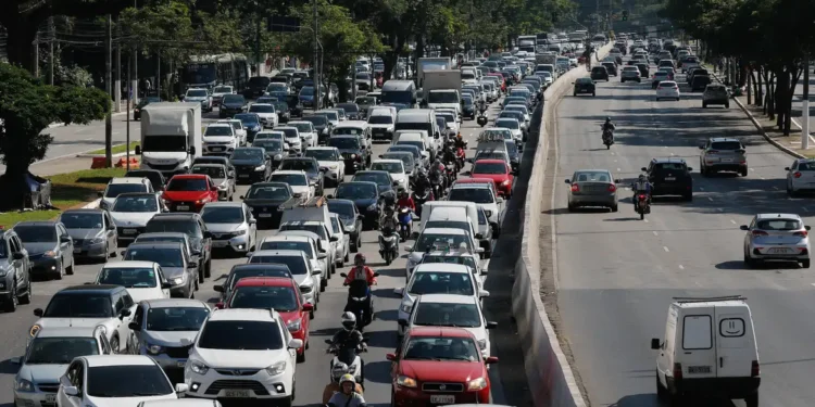 Governo lança programa de CNH gratuita