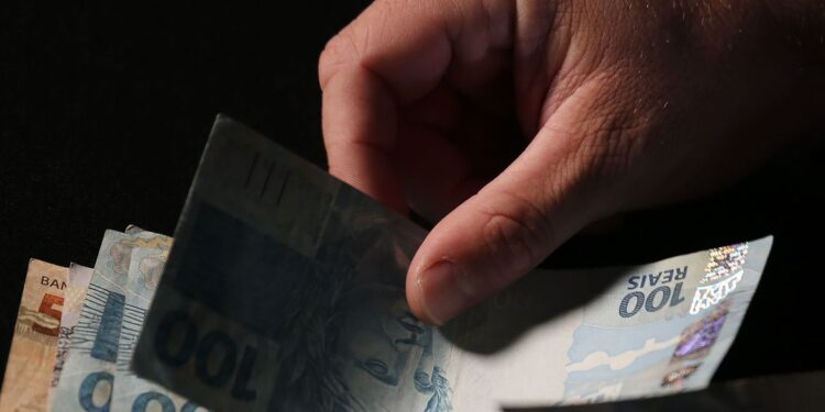 Implicações do novo salário mínimo para 2025