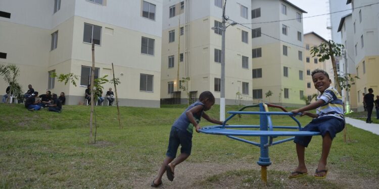 Minha Casa Minha Vida investe milhões em moradia
