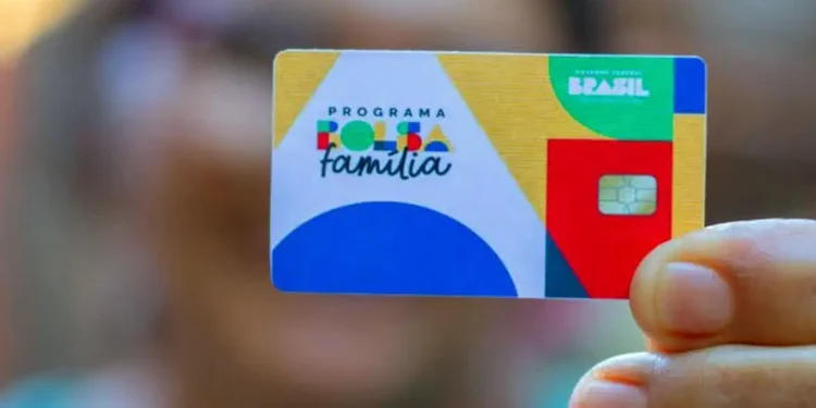 Para Receber os Benefícios do Bolsa Família, as Famílias Devem Cumprir Determinados Critérios. Imagem: Agência Brasil.