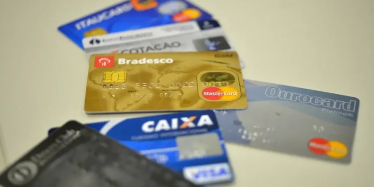 Cartão de crédito com limite aprovado