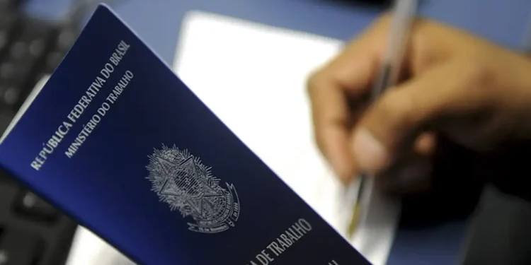 sete em cada dez brasileiros em idade ativa para o trabalho, são dependentes de programas sociais