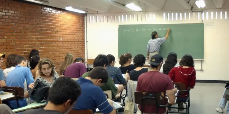Aposentadoria para professor, quais as regras