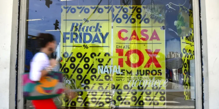 Brasileiros estão mais atentos as falsas propostas da Black Friday