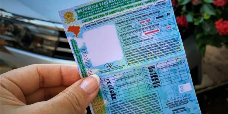 Conseguir a CNH Social traz inúmeros benefícios, especialmente para quem busca novas oportunidades de trabalho. Imagem: Agência Brasil