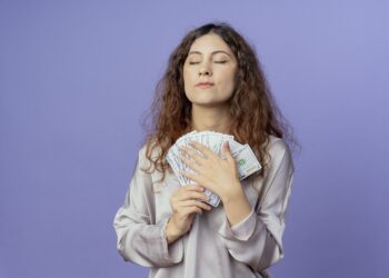 O empréstimo pessoal oferecido pelo Nubank conta com uma série de benefícios que tornam o processo mais prático e vantajoso para os clientes. Imagem: Freepik