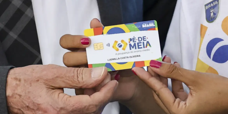 Cartão de Pagamento do programa Pé-de-Meia