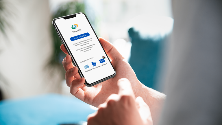 Acesse o aplicativo meu INSS. Imagens: Gov.br