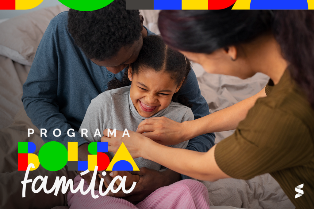 Família interagindo de maneira carinhosa, representando o impacto positivo do programa Bolsa Família.
