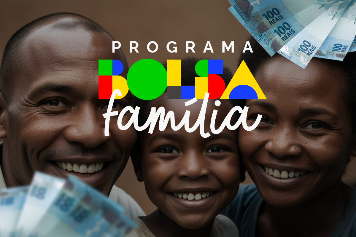 Família feliz com o benefício do Bolsa Família, com notas de 100 reais ao fundo, destacando a importância do programa para milhões de brasileiros.