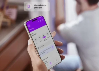 Empréstimo Nubank com até 90 dias para começar a pagar, mostrando a tela do aplicativo Nubank no celular.