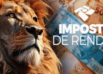 Leão ao lado de notas de real e da logo da Receita Federal, representando a restituição do Imposto de Renda 2026 paga em quatro lotes