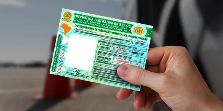 Carteira Nacional de Habilitação (CNH) para estudantes e pessoas de baixa renda. Inscrições abertas até 30 de junho.