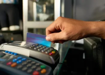 Pagamento de contas com a maquininha usando o Caixa Tem