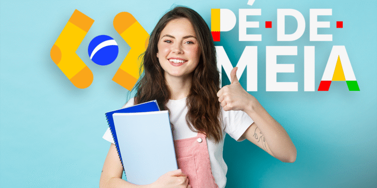 Estudante sorrindo com pasta, segurando livros, e com a logo do programa Pé-de-Meia ao fundo.