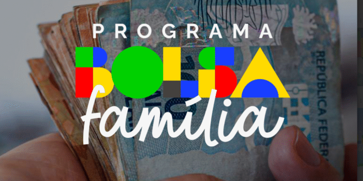 Calendário Bolsa Família julho 2025 com mãos segurando notas e texto colorido quadratura NIS final 1