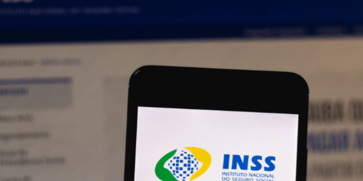 Você pode ter dinheiro a receber do INSS: veja como pedir a devolução dos descontos