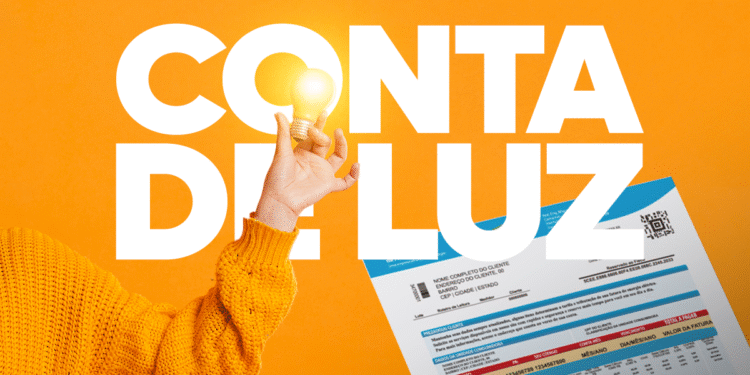 Mão segurando lâmpada acesa sobre uma conta de luz com o título "CONTA DE LUZ", ilustrando o aumento da tarifa com a bandeira vermelha.