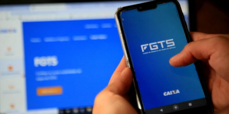 Tela de celular mostrando o aplicativo do FGTS da Caixa Econômica Federal.