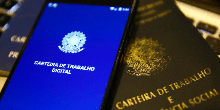 Carteira de Trabalho Digital e física com tema sobre pagamento do PIS/Pasep.