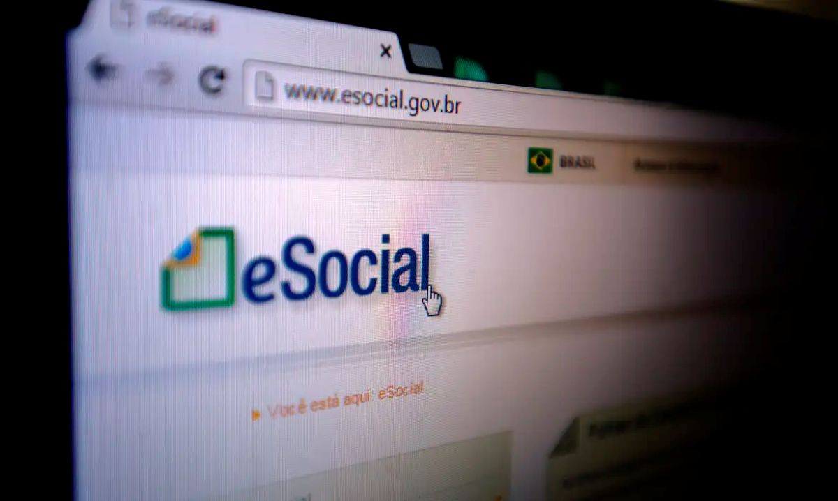 Página do sistema eSocial aberta em navegador de internet