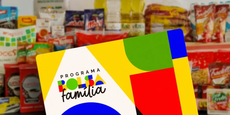 Cartão do Bolsa Família sobrepondo alimentos básicos em uma prateleira, ilustrando a dificuldade de acesso ao programa para milhares de brasileiros em outubro.