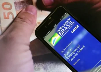 auxilio emergencial caixa x