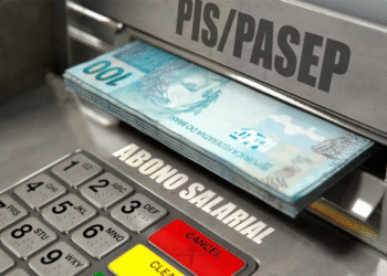 Cédulas de dinheiro saindo de caixa eletrônico com as palavras PIS/PASEP e Abono Salarial.