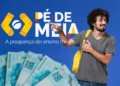 Estudante com mochila apontando para o programa Pé-de-Meia com dinheiro ao fundo