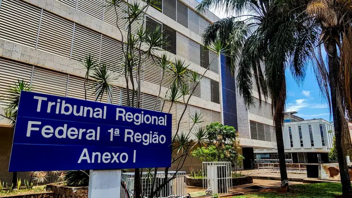 Placa do Tribunal Regional Federal da 1ª Região