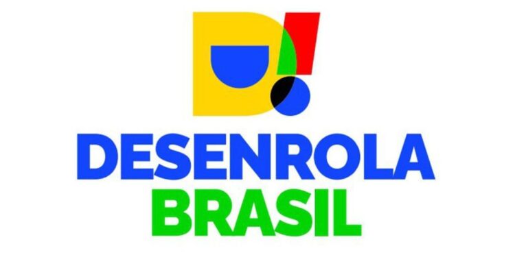 Logo do Desenrola Brasil em destaque sobre fundo claro