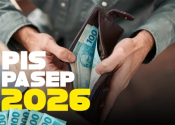 Carteira com notas de dinheiro e destaque para o PIS/Pasep 2026