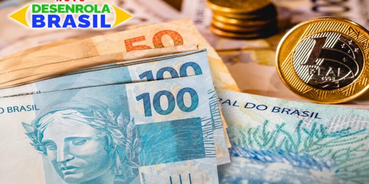 Logotipo do Novo Desenrola Brasil sobre cédulas de R$ 50 e R$ 100 e moeda de R$ 1, representando a renegociação de dívidas do programa em 2026.