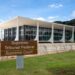 Fachada do Supremo Tribunal Federal em Brasília com placa de identificação