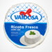 Ricota Fresca com sal Vaidosa embalagem azul com destaque para marca