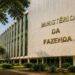 Fachada do edifício do Ministério da Fazenda, órgão cuja Secretaria de Política Econômica elevou a projeção do INPC de 2026 para 5,3%