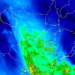 Imagem de satélite mostrando faixa de nebulosidade avançando sobre o Sul e o Centro-Oeste do Brasil, representando o cenário climático previsto para agosto