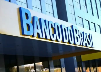 Fachada do Banco do Brasil em prédio corporativo.